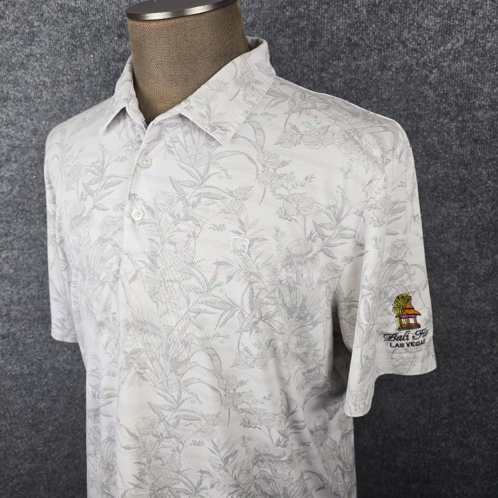 TravisMathew Stay On Target Golf Polo XXL Gray Floral Bali Hai Las Vegas Logo